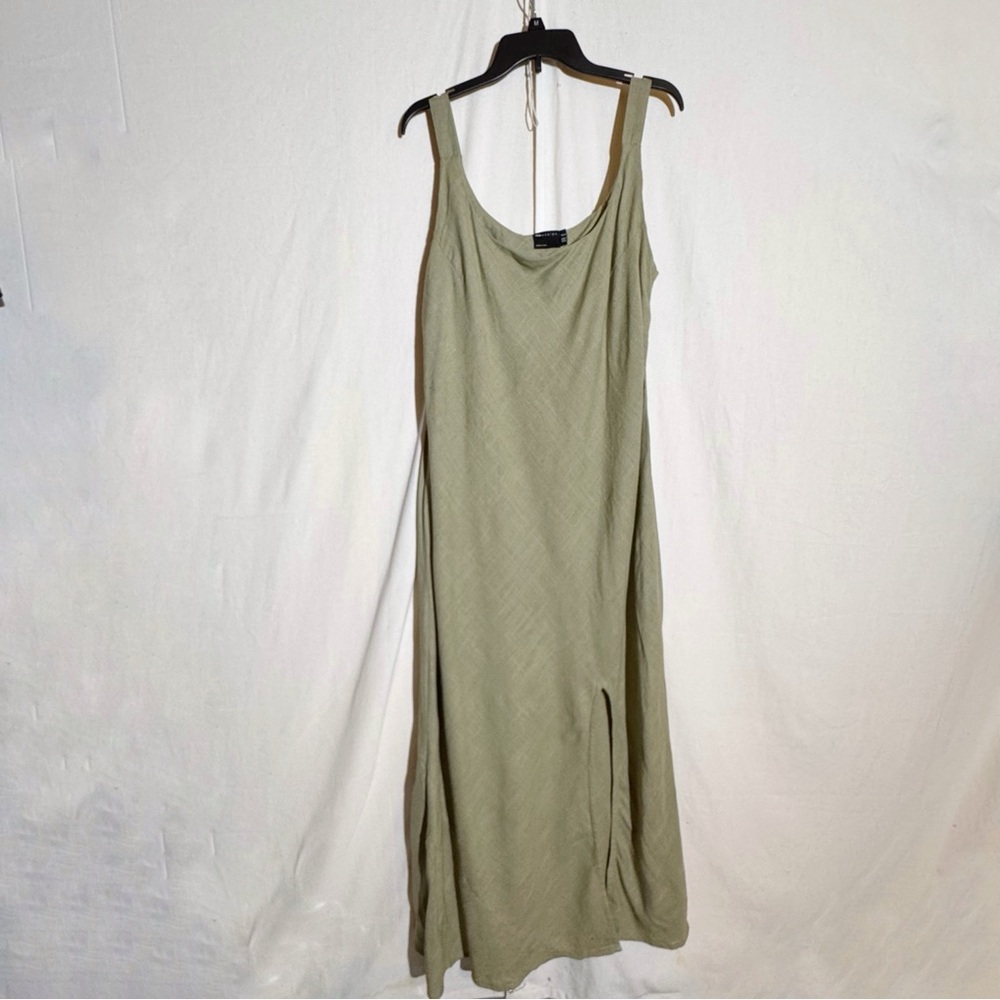 ASOS // sage green curve linen blend maxi dress with slit size 20 ap2